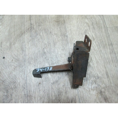  Замок капота к  Ford  Escort,  1998