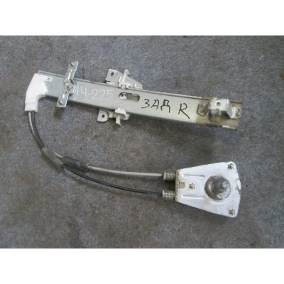  Стеклоподъемник задний правый к  Mazda  323,  1997