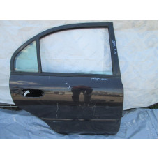 Дверь задняя правая к  Mitsubishi  Carisma,  2000