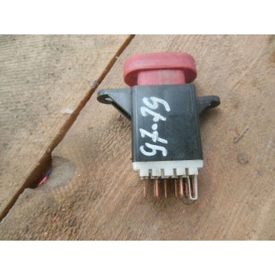  Кнопка аварийной сигнализации к  Renault  Laguna,  1999