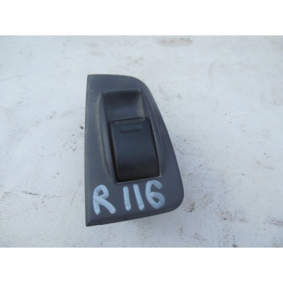 Стекло двери передней правой к  Toyota  Camry,  1993