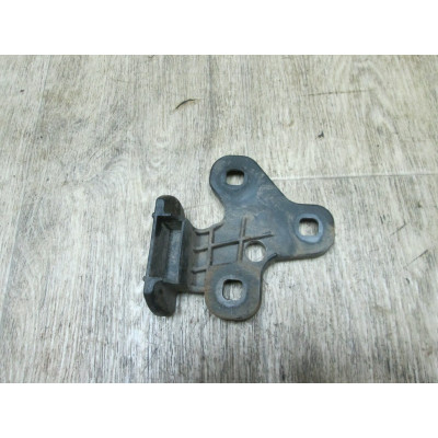  Кронштейн крепления бампера переднего к  BMW  7 E38,  1999