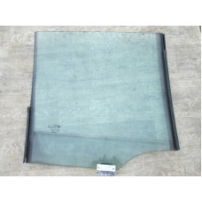  Стекло двери задней левой к  Opel  Omega,  1998