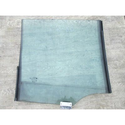  Стекло двери задней левой к  Opel  Omega,  1998