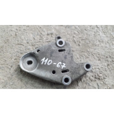  Кронштейн к  Renault  Laguna,  1997