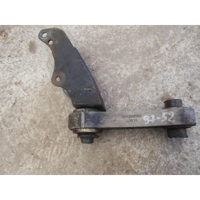  Кронштейн двигателя к  Renault  Laguna,  1999