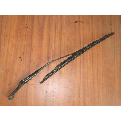  Щеткодержатель (поводок стеклоочистителя, дворник) к  Fiat  Marea,  2000