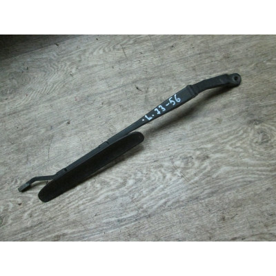  Щеткодержатель (поводок стеклоочистителя, дворник) к  Rover  416,  1998