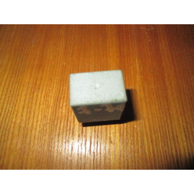  Реле (прочие) к  Daewoo  Nubira,  2000