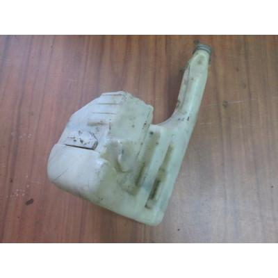  Бачок омывателя к  Audi  100,  1985