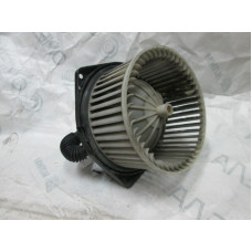  Моторчик печки к  Mazda  626,  2000