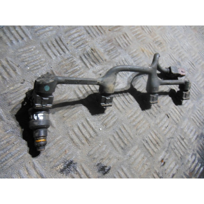  Топливная рампа к  Citroen  Xsara,  1998