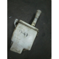  Бачок омывателя к  Nissan  Primera,  1993