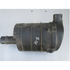  Корпус воздушного фильтра к  Renault  Megane,  1999