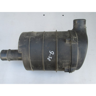  Корпус воздушного фильтра к  Renault  Megane,  1999