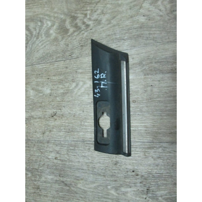  Молдинг крыла переднего правого к  Opel  Omega,  1998