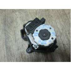  Моторчик заслонки печки к  BMW  7 E38,  1999