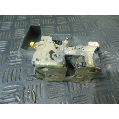  Замок двери задней левой к  Renault  Laguna,  1998