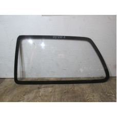  Стекло кузовное боковое правое к  Volkswagen  Golf,  1995