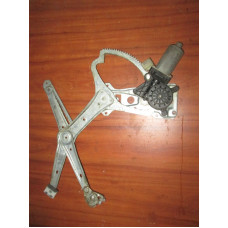  Стекло двери передней левой к  Mercedes  C W202,  1998