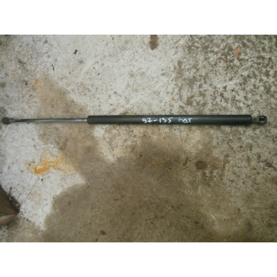  Амортизатор крышки багажника (3-5 двери) к  Renault  Laguna,  1999