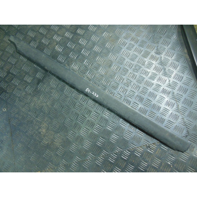  Накладка двери задней левой к  Audi  100,  1989