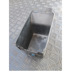  Консоль салона (кулисная часть) к  Mitsubishi  Galant,  1998