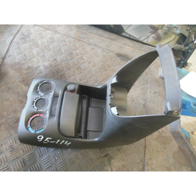  Накладка декоративная центральной консоли к  Fiat  Punto,  2001