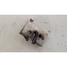  Замок двери передней правой к  Audi  100,  1986