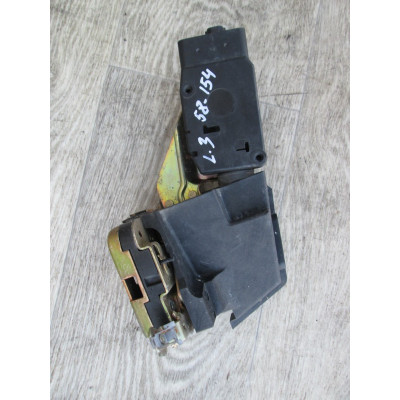  Замок двери задней левой к  Mitsubishi  Carisma,  2000