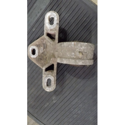  Подушка крепления двигателя к  Dodge  Grand Caravan,  2002