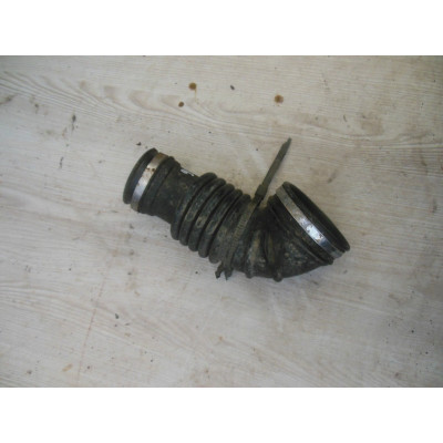  Патрубок воздушного фильтра к  Nissan  Primera,  1998