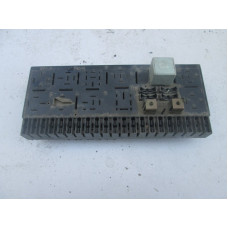  Блок предохранителей к  Audi  100,  1985