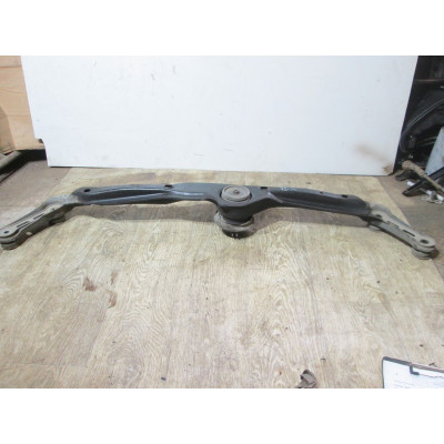  Балка под радиатор к  Volkswagen  Golf,  1995