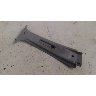 Обшивка стойки центральной правой к  Opel  Astra,  1996