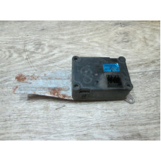  Моторчик заслонки печки к  Mazda  323,  2000