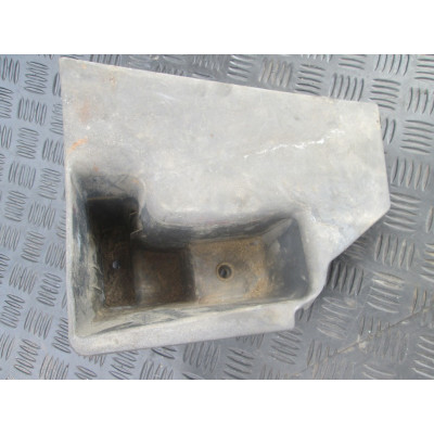  Обшивка багажника к  Mitsubishi  Galant,  1998