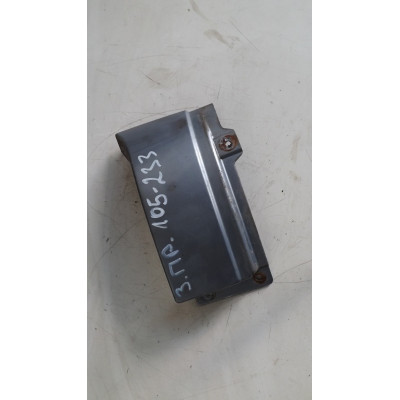  Накладка под фонарь правый к  Opel  Zafira,  2000