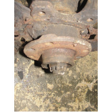  Кулак поворотный правый к  Daewoo  Nexia,  1997