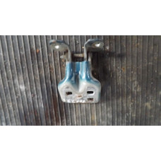  Петля двери передней правой к  Dodge  Grand Caravan,  2002