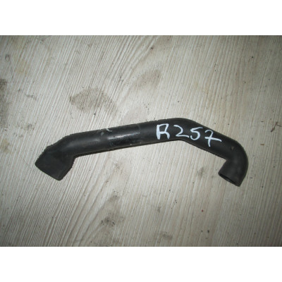  Патрубок (трубопровод, шланг) к  Audi  A4,  1997