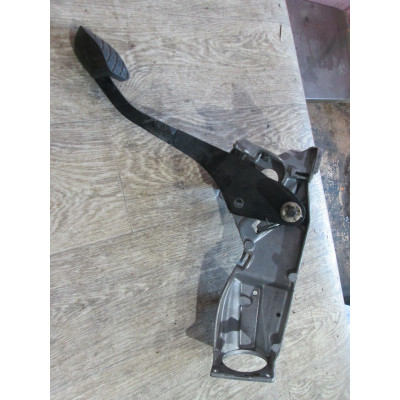  Узел педальный (блок педалей) к  Audi  A6,  1995