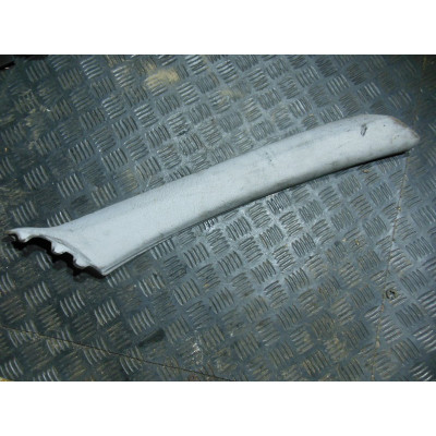  Обшивка стойки передней правой к  Mercedes  E W210,  2001