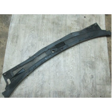  Дождевик к  Nissan  Sunny,  1993