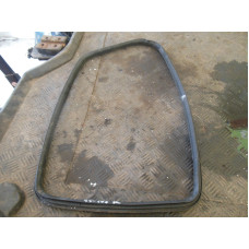  Уплотнитель к  Fiat  Punto,  2001