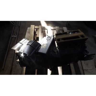  Корпус отопителя (печки) к  Dodge  Grand Caravan,  2002