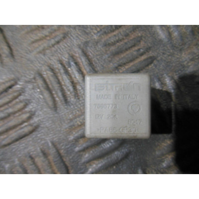  Реле (прочие) к  Alfa Romeo  146,  1999