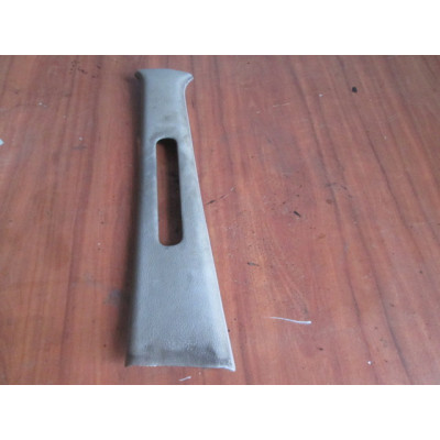  Обшивка стойки центральной левой к  Mitsubishi  Galant,  1995