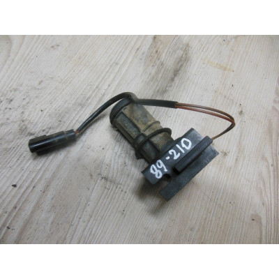  Замок багажника к  Ford  Mondeo,  1995