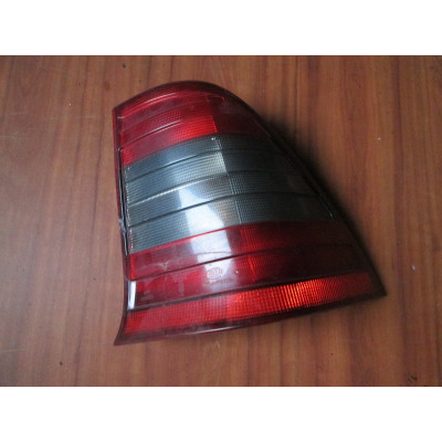  Фонарь задний правый к  Mercedes  C W202,  1998